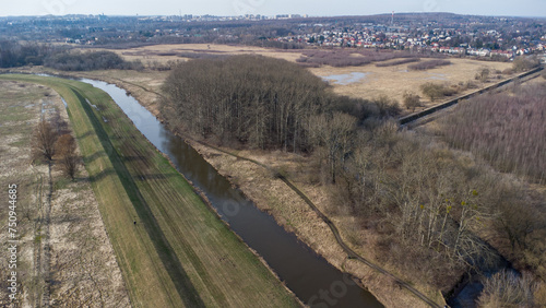 Rzeka z lotu ptaka. Widok na rzekę Wartę w Częstochowie. Mirowski przełom Warty