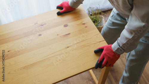家具(テーブル)の配送・組み立て・不用品回収サービス イメージ