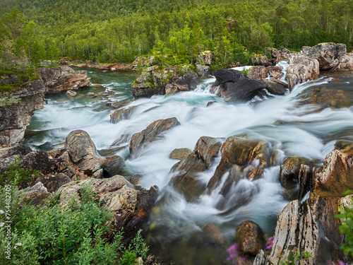 Raufjellforsen, Fluss Ranelva, Nordland, Norwegen