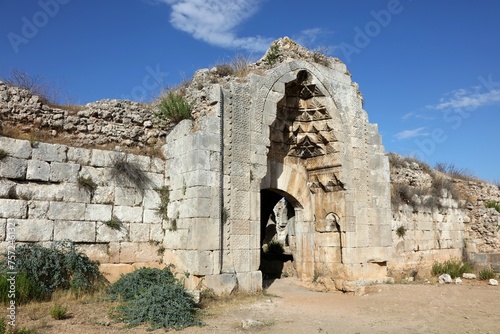 Evdir Han Caravanserai was built in 1210-1219 during the Anatolian Seljuk period. The caravanserai is currently in ruins.
