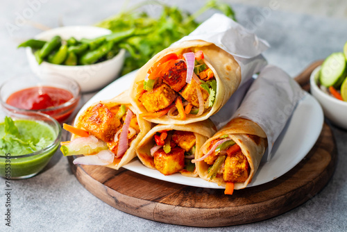 Indian famous snacks "Paneer kathi roll". 