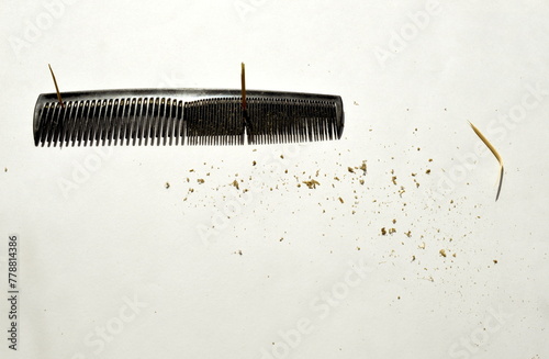 Everyone deals with it, but no one talks about it. Techniques to remove greasy hair crumbs from your hair comb. Toothpick broken in 2. Pointed side for narrow openings teeth hair comb and wider spaces