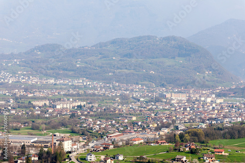 Vista aerea della città Feltre in provincia di Belluno, Italia