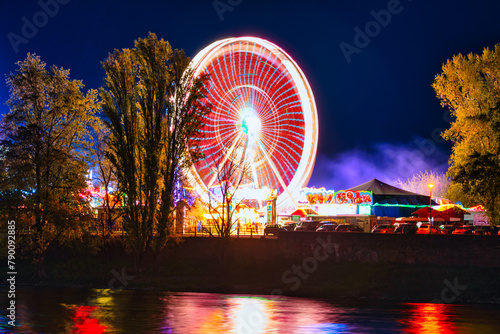 Riesenrad Volksfest Elbe Magdeburg Nachtaufnahme