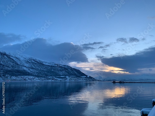 Sonnenuntergang Sommaroy Norwegen