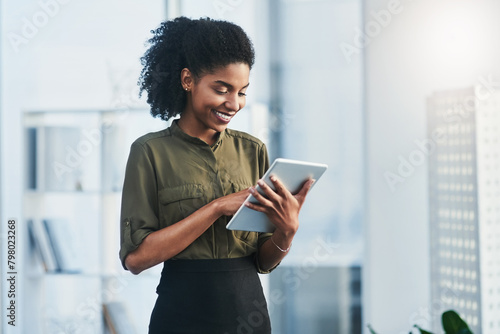 Tablet, business and black woman in office online for social media, online report and planning. Happy, corporate worker and person on digital technology for project ideas, website and research