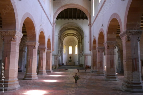 Klosterkirche des romanischen Klosters auf dem Petersberg bei Halle