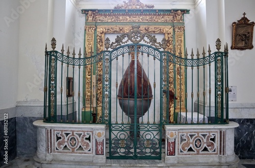 Maiori - Fonte battesimale del XVI secolo nella Chiesa di Santa Maria a Mare