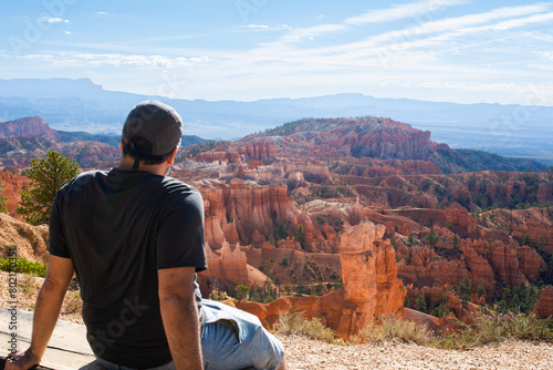 Hiker admiring the views of the Bryce Canyon national park