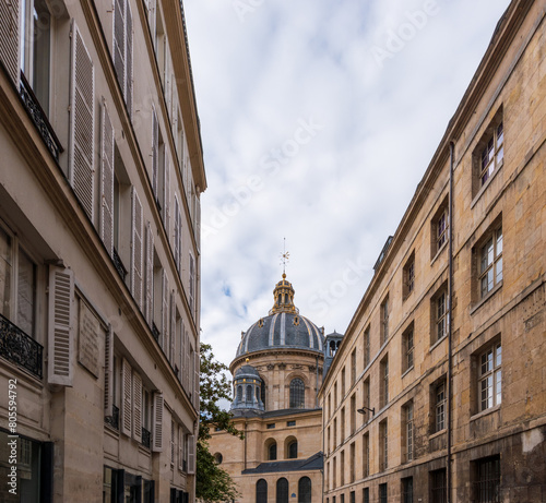 L'Institut de France depuis la rue Mazarine, 6ème arrondissement, Paris, France