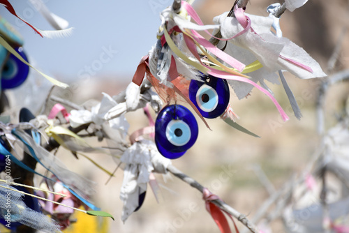 Warding Off Evil: The Charm of Turkish Evil Eye Amulets on Dilek Ağacı in Cappadocia
