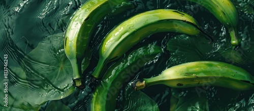 Green bananas are a good source of potassium, fiber, and vitamins