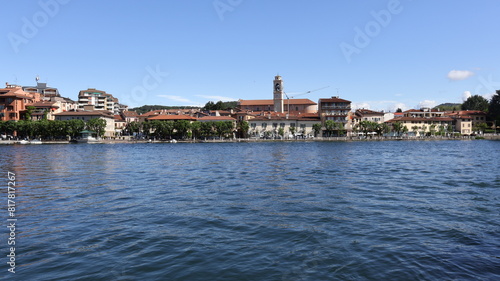 Sesto Calende, Lago Maggiore, Lombardia - Vacanze in Italia vista della città di Sesto Calende, provincia di Varese, Lago Maggiore, Lombardia, Italia.