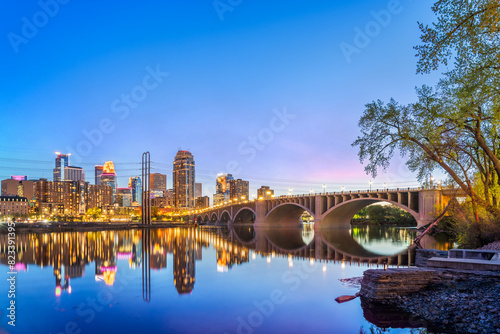 Minneapolis, Minnesota, USA on the Mississippi River