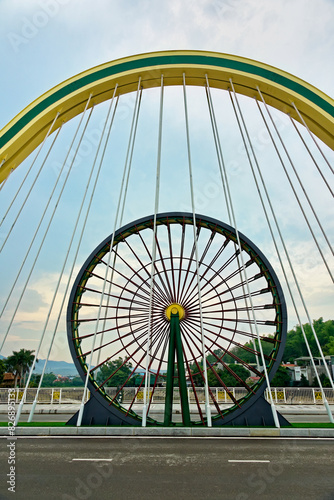 Trip to Diên Bien Phu: The Bridge and its Central Wheel