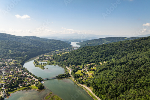 Krajobraz Międzybrodzia i Czernichowa - panorama jeziora