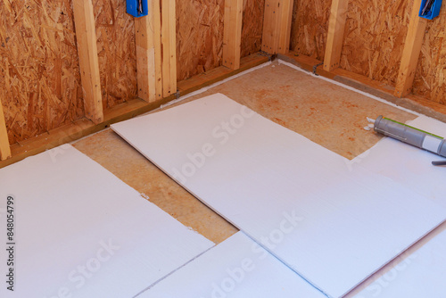 Expansion polystyrene installation for floor thermal insulation in new house