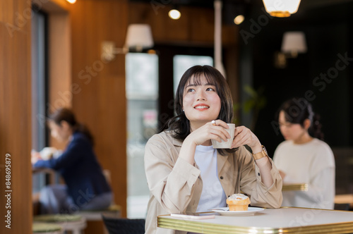 若い女性