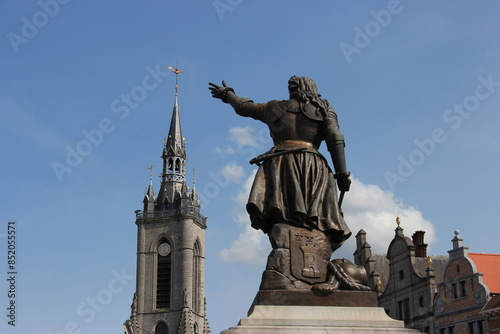 Statue de la Princesse d'Espinoy - Christine de Lalaing, beffroi de Tournai, Belgique