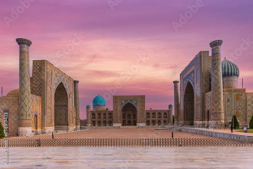 Historic Registan square with three madrasahs: Ulugh Beg, Tilya-Kori and Sher-Dor, Samarkend, Uzbekistan