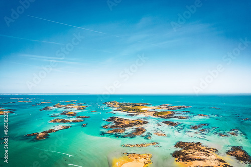 photo aérienne des îles chausey