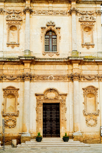 Mesagne, chiese e dettagli dell'architettura religiosa barocca, Brindisi, Puglia. Italia