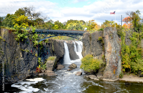 Bridge over the Waterfall, Mary Ellen Kramer Great Falls Park, City Of Paterson, New jersey, USA