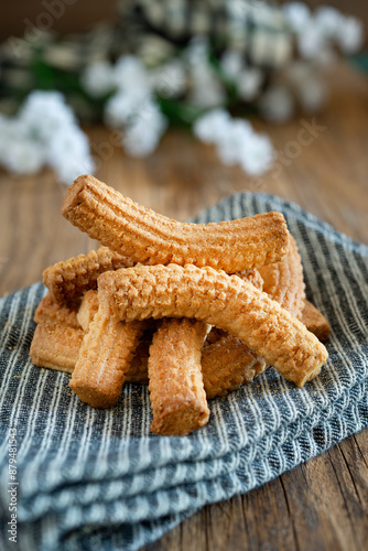 biscotti italiani Krumiri, tipici piemontesi