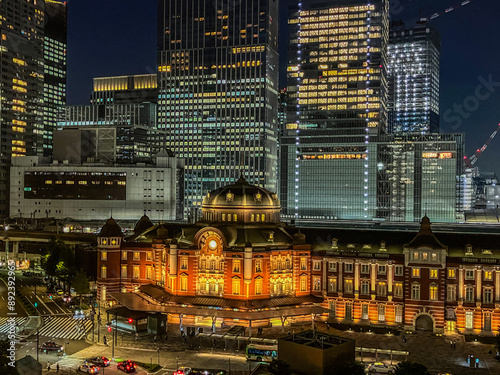 【東京都】東京駅丸の内駅前広場