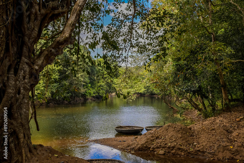 Kerala bowl boat ride experiance in Konni