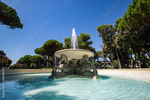 Historic Four Horses Fountain, popular tourist attraction, stunning fountain.