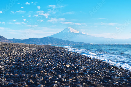 世界遺産 三保の松原から望む富士山