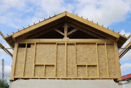 Surélévation de maison, charpente en bois