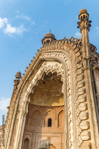  Rumi darwaza, gate in islamic architecture built by nawab asaf-ud-doula in 1784 at lucknow, uttar pradesh, India.Asia