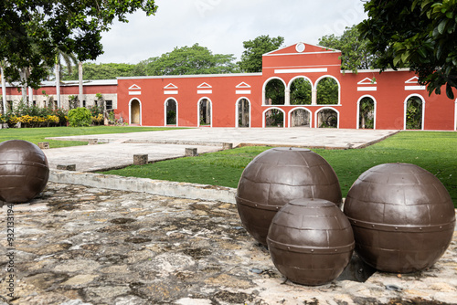 jardin de hacienda antigua en dic soleado