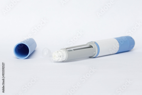 Opened self injection pen macro. Insulin or semaglutide