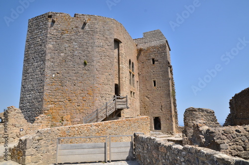 RUINES DU CHÂTEAU CATHARES DE QUERIBUS X éme SIÈCLE