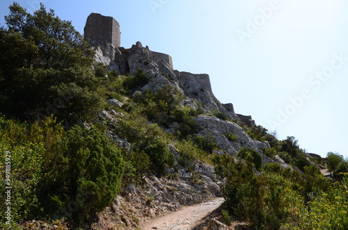 CHÂTEAU CATHARES DE QUERIBUS X éme SIÈCLE