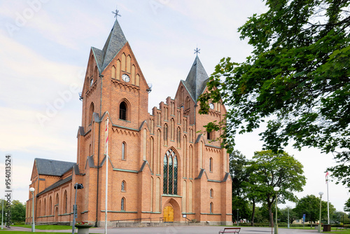 Kristinehamn's church is centrally located. The church was inaugurated in 1858 and represents the breakthrough of neo-Gothic architecture in Sweden