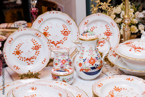 MEISSEN 1710 Germany Porcelain Tea Set with 24 carat gold plating, delicate and elegant painting "Indian flower". Vintage royal style