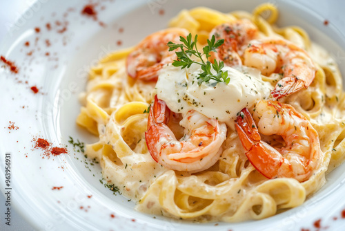 Shrimp fettuccine Alfredo with cream sauce