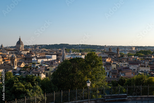 Panorama Rzymu z Ogrodów Borghese. Rome’s panorama from Borghese Gardens. 