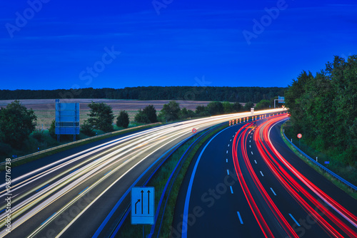 Langzeitbelichtung - Autobahn - Strasse - Traffic - Travel - Background - Line - Ecology - Highway - Long Exposure - Motorway - Night Traffic - Light Trails - High quality photo 