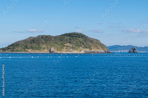 町営渡船「しんぐう」から望む鼻面半島