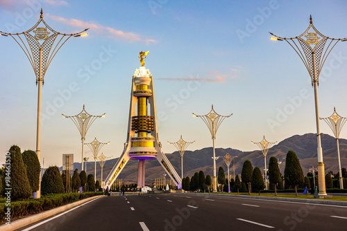 turkmenistan ashgabat independence memorial