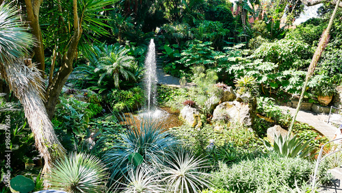 Wasserfontäne im Giardini la Mortella in Forio auf Ischia