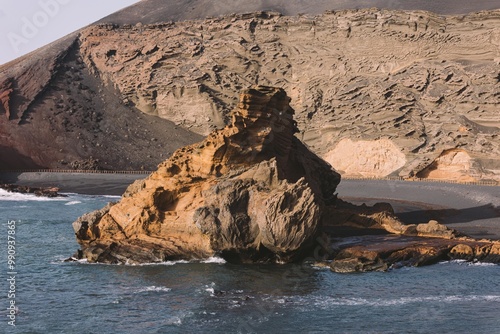  isla de lanzarote en una playa de arena negra el golfo