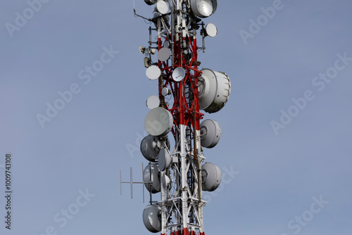 Repeater antennas, repeater antennas, mobile telephony, repeater antenna tower