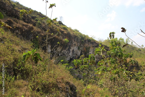 Karst rock outcrops are often found in the southern part of Yogyakarta, as part of the seismic phenomenon of fault movements within the earth.