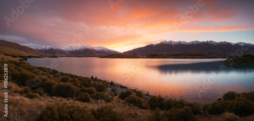 Exploring Lake Tekapo New Zealand’s Scenic Wonderland.